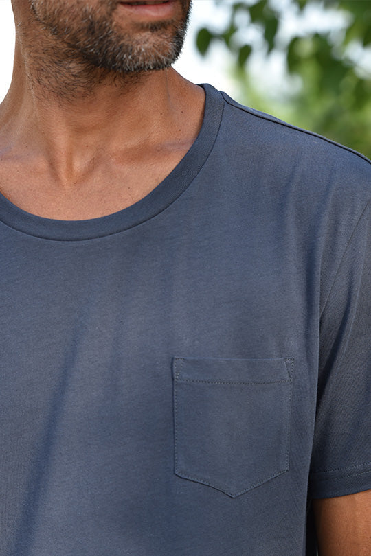 Ανδρικό t-shirt με λεπτομέρεια τσέπη | Γκρι