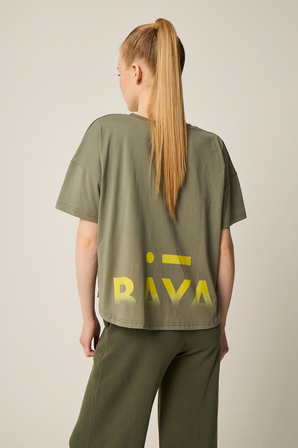 Αθλητικό t-shirt με logo | Χακί