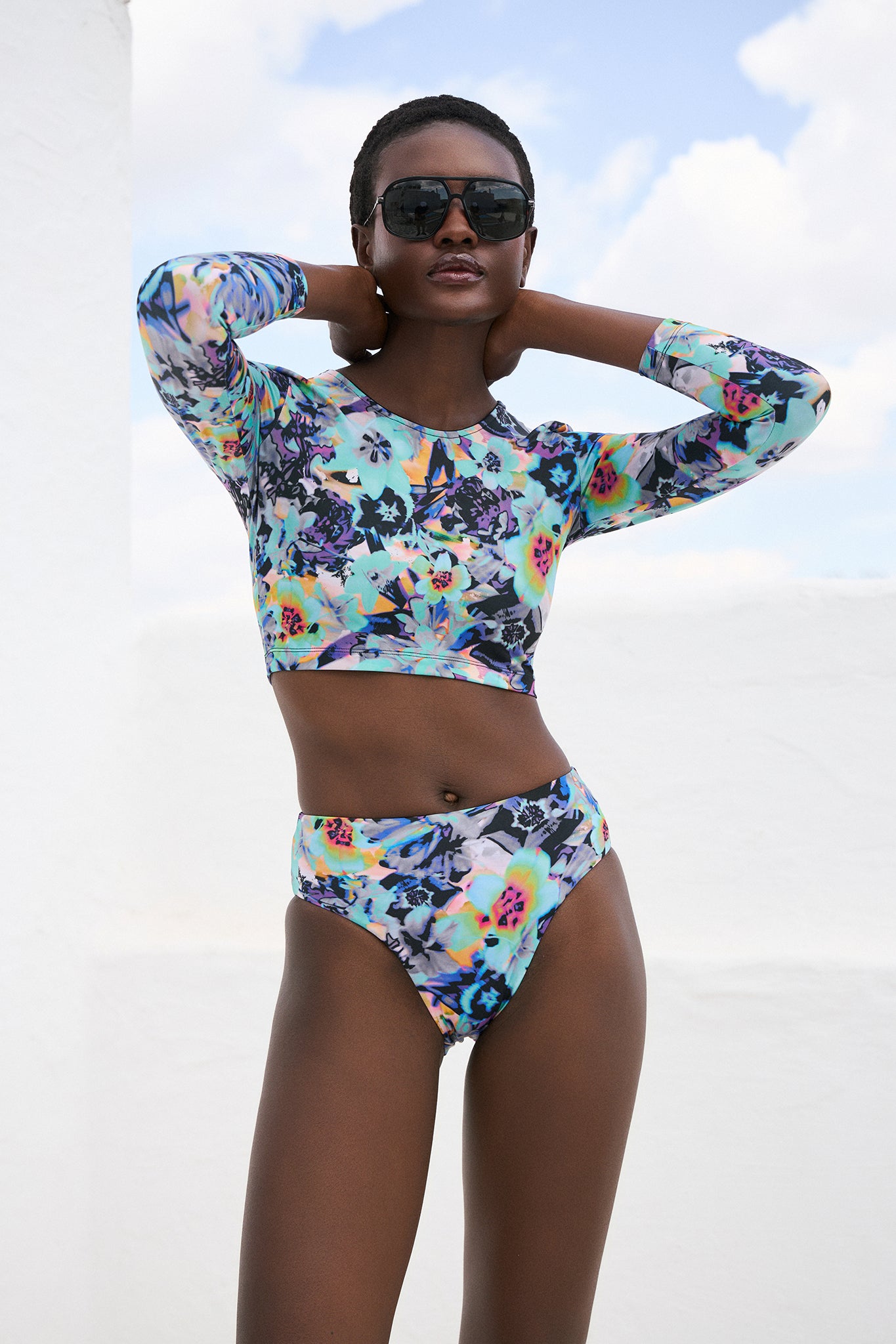 Ψηλόμεσο μπικίνι σλιπ με neon floral print | Iris Purple