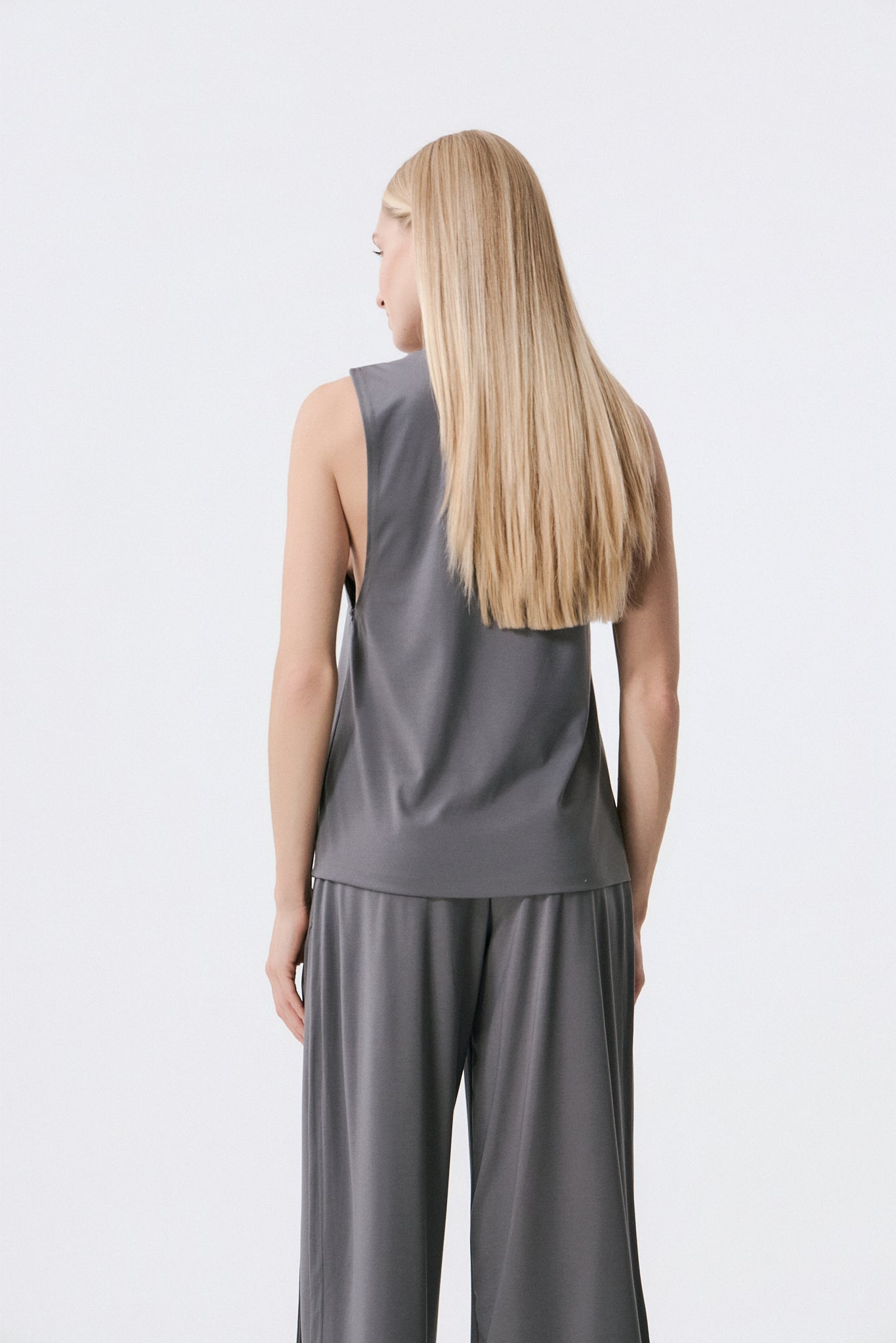 Αθλητικό Αμάνικο Top | Shark Gray