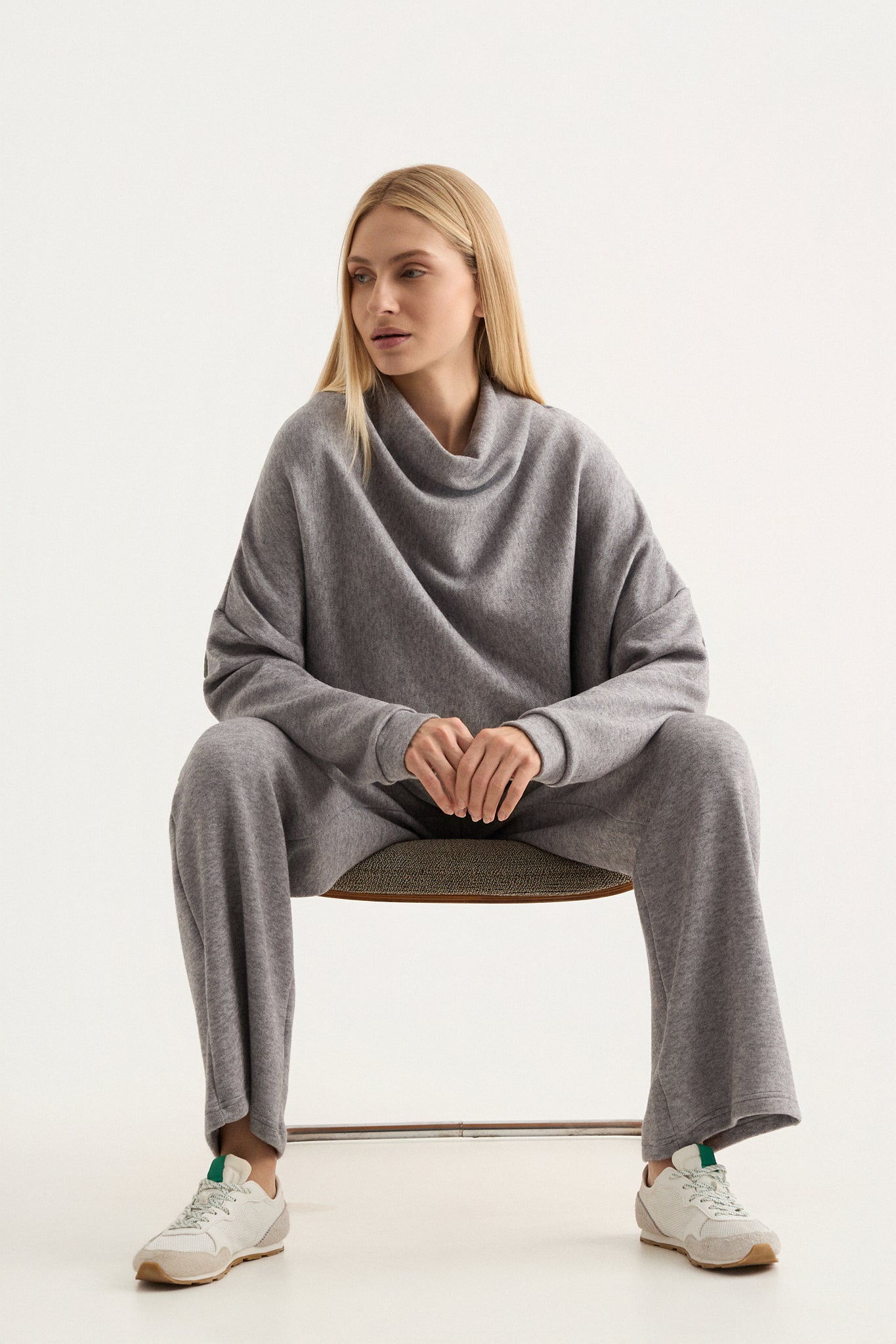 Comfort Knit Top με Drape λαιμόκοψη | Γκρι