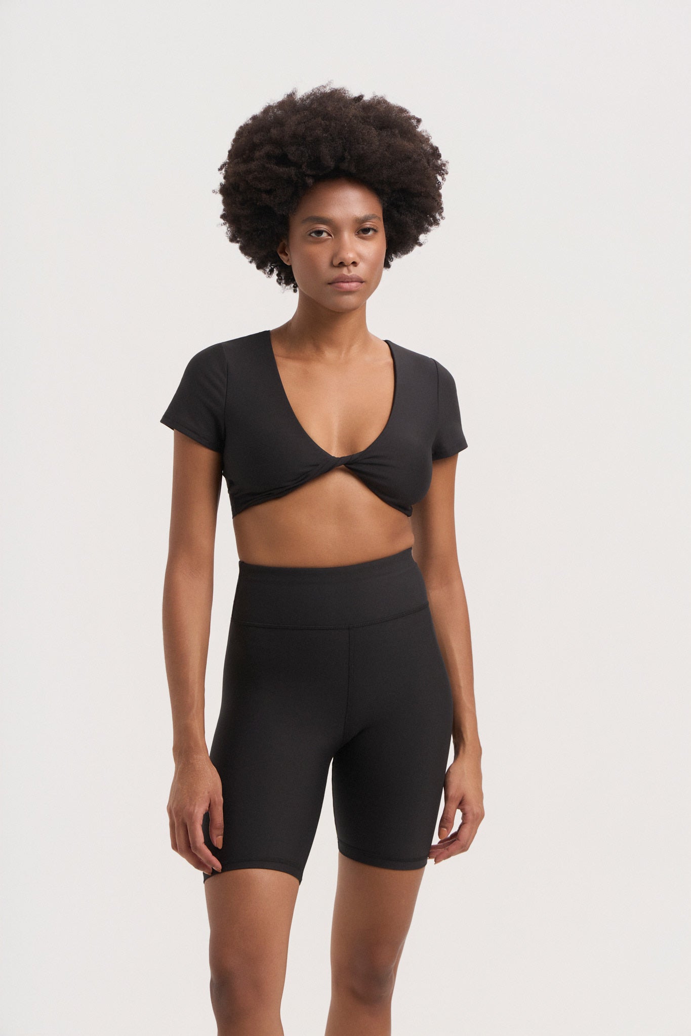 Αθλητικό μπουστάκι knotted | Μαύρο