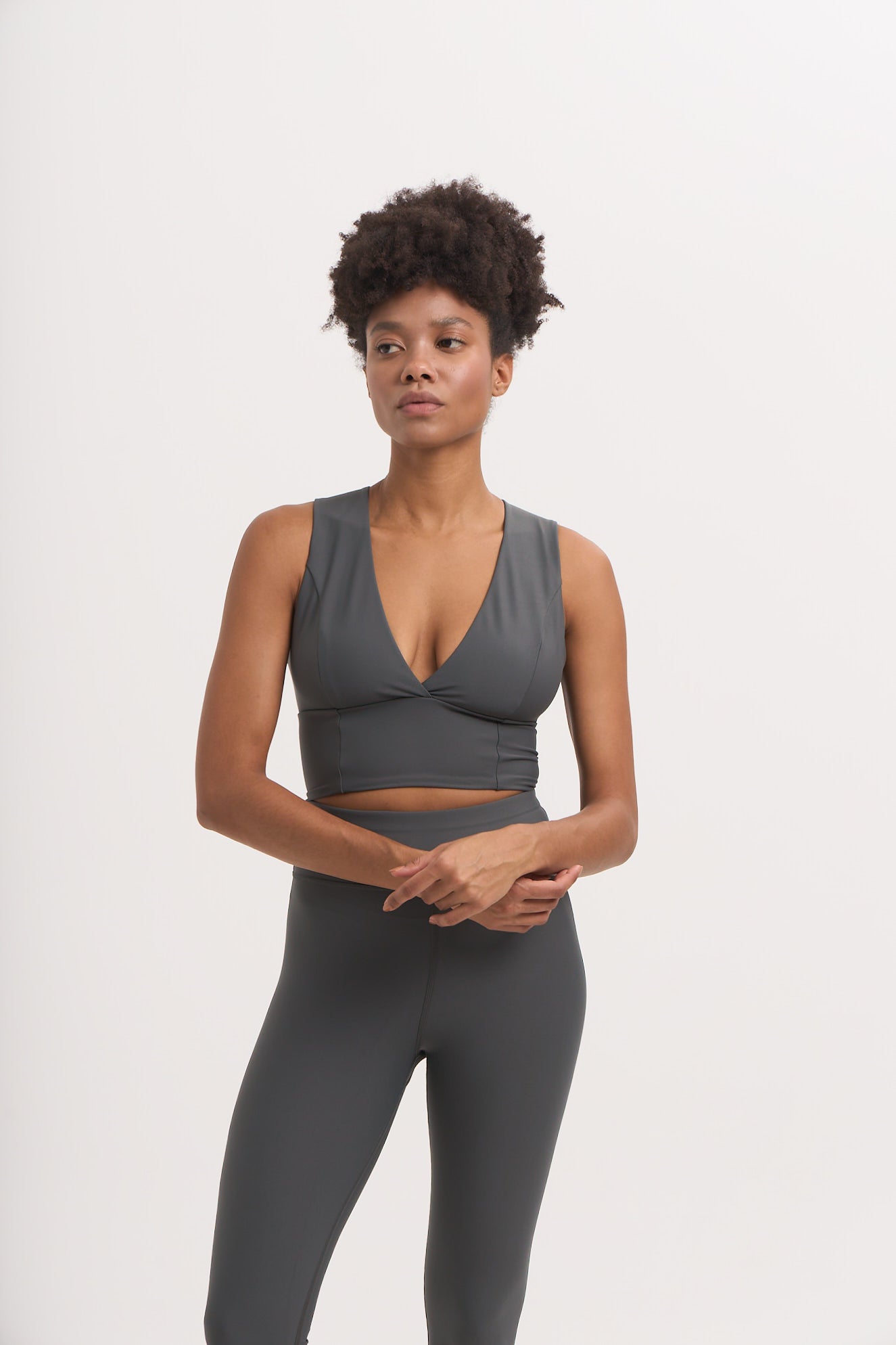 Αθλητικό μπουστάκι με V DRY SHELL | Shark Grey