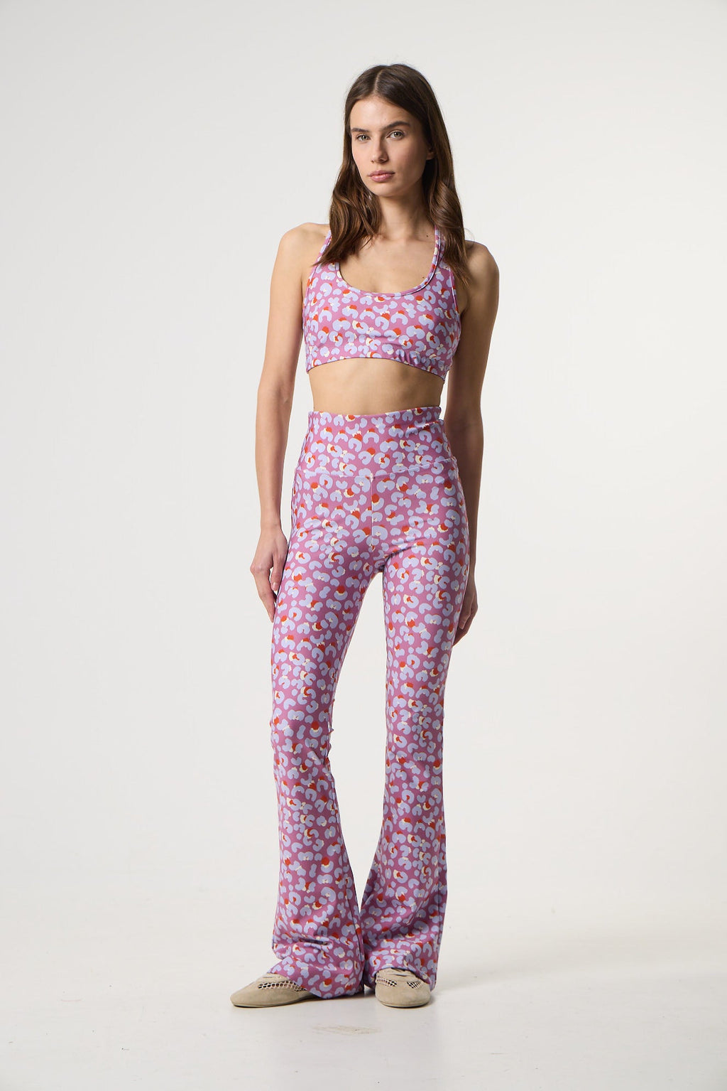 Αθλητικό κολάν με sugar leopard print και τελείωμα καμπάνα | Lilac