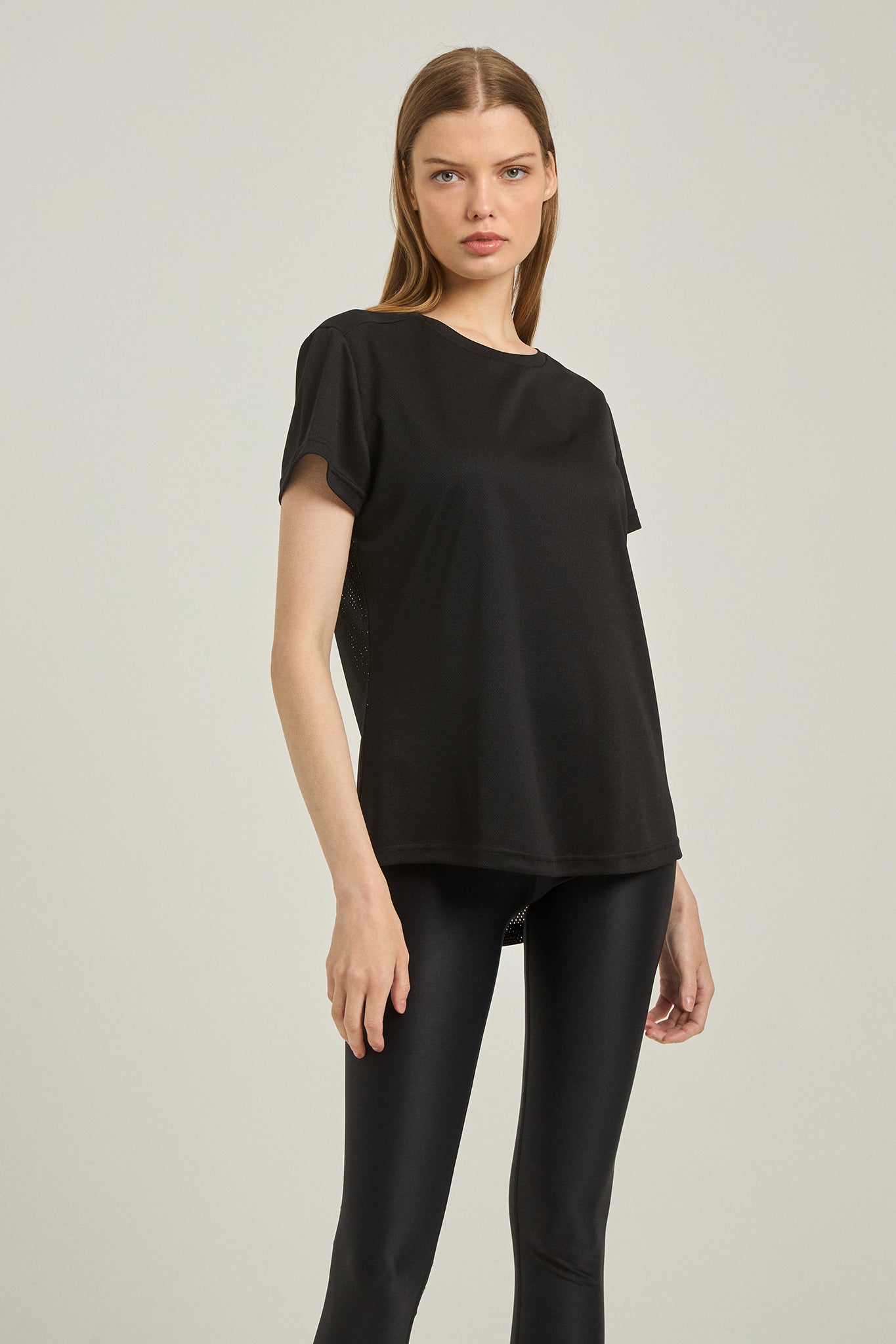 Κοντομάνικη MESH μπλούζα | Μαύρο