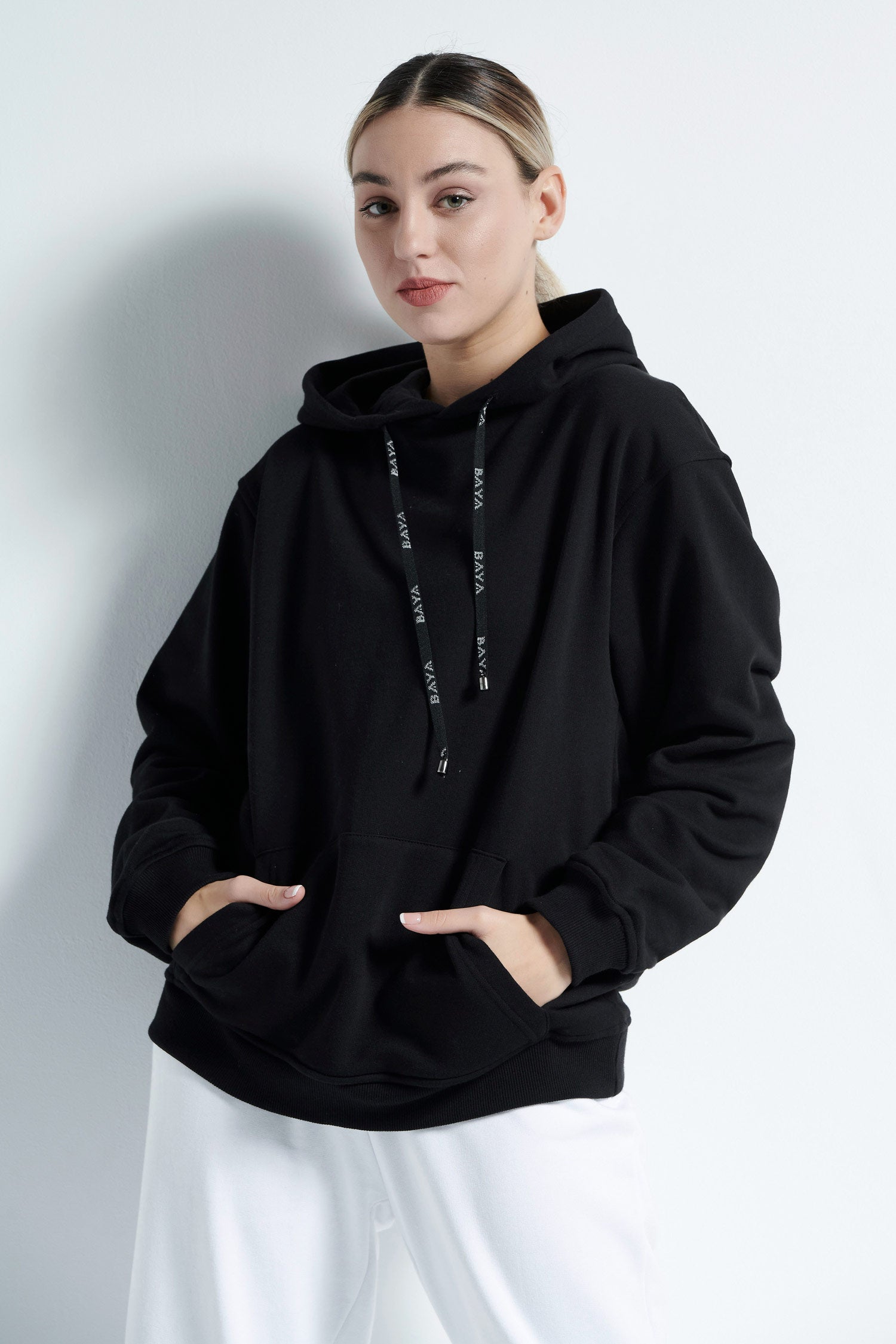 Hoodie with kangaroo pocket- Black