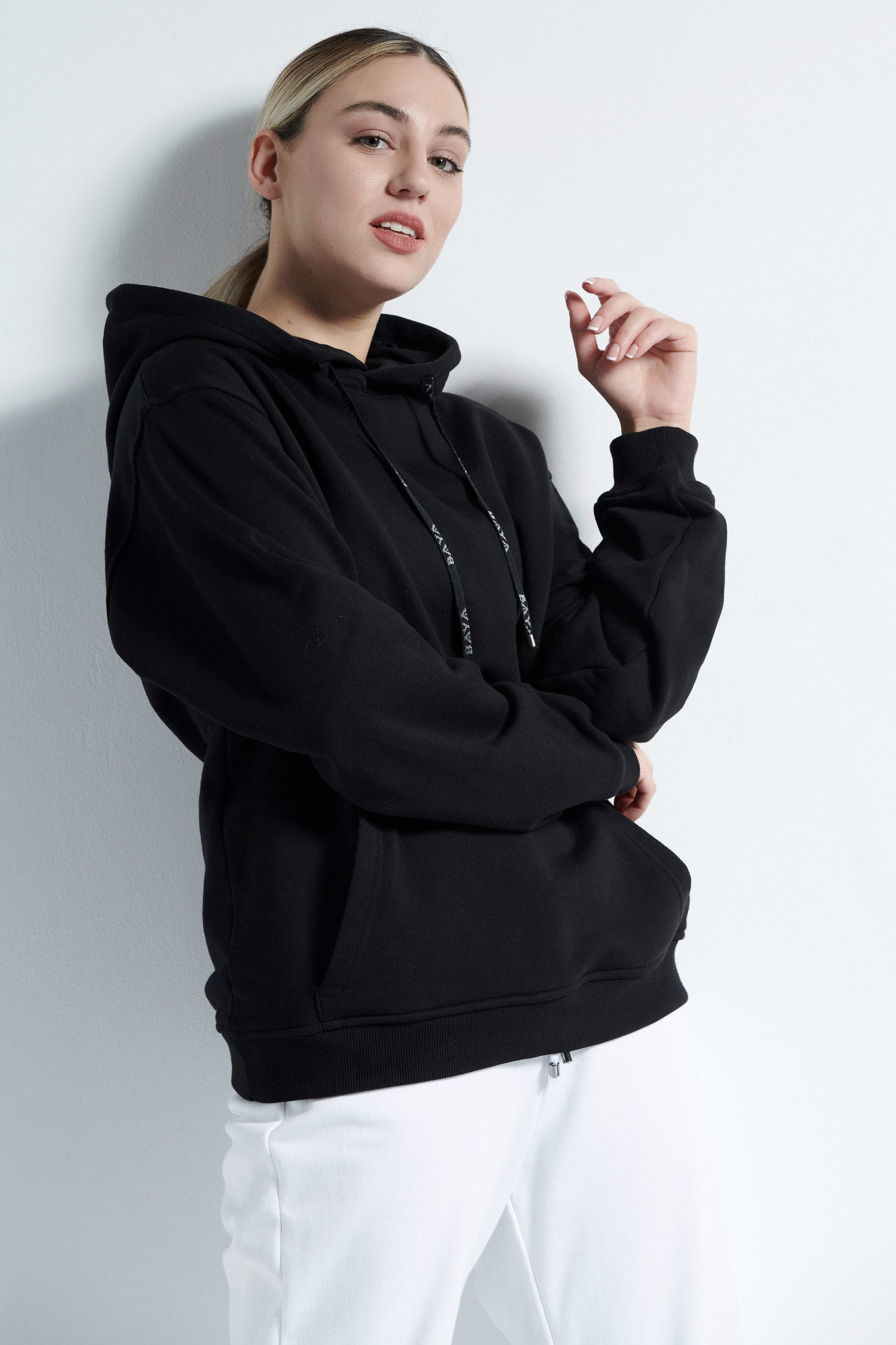 Hoodie with kangaroo pocket- Black