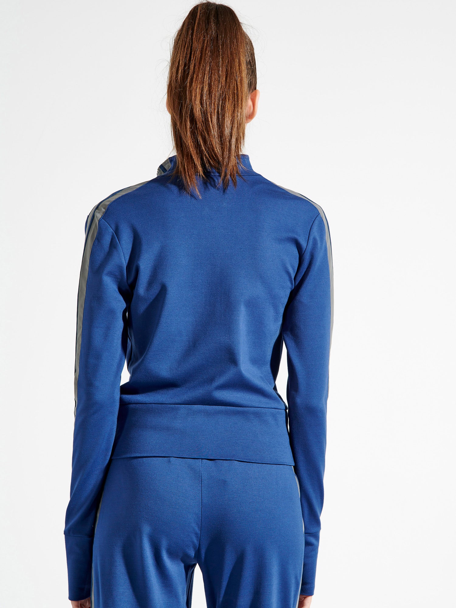 RUNNER JACKET WITH REFLECTIVE DETAIL BLUE
