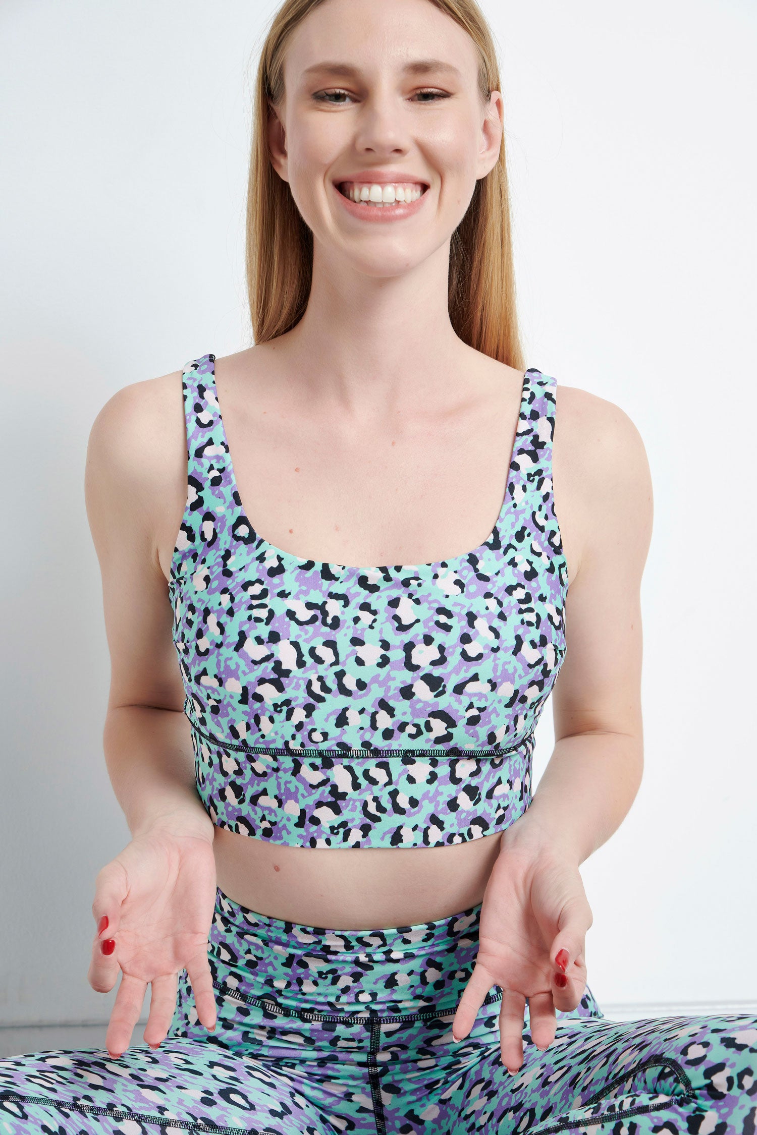 Sports bra with med leopard print
