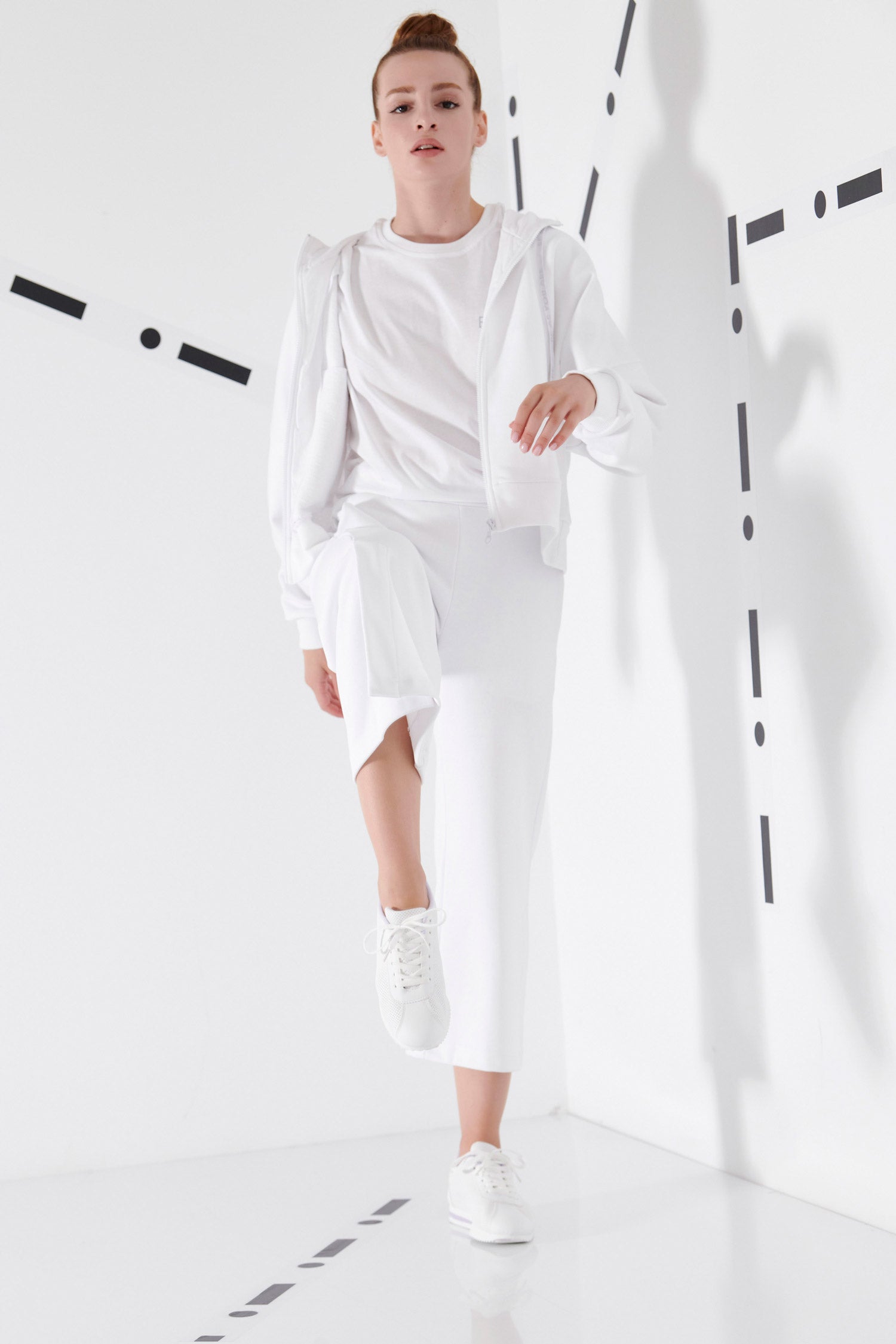CROPPED SWEATPANTS WHITE