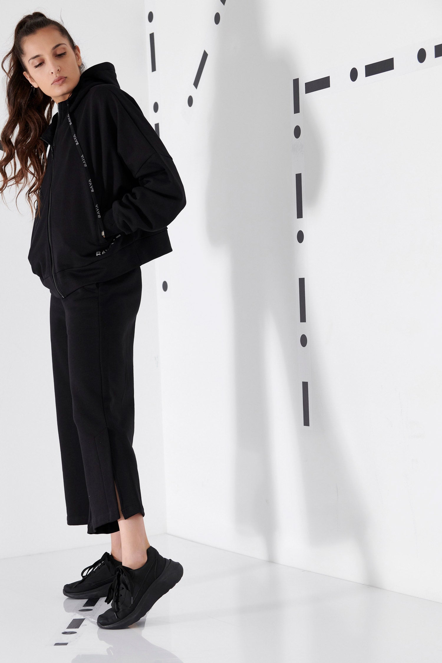 CROPPED SWEATPANTS BLACK