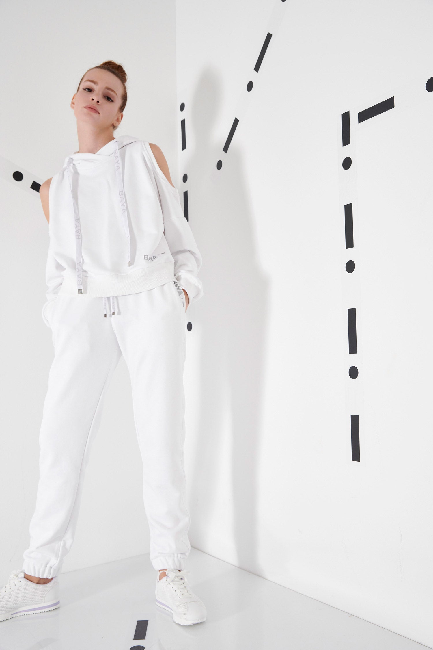 Sweater with shoulder cut out - White