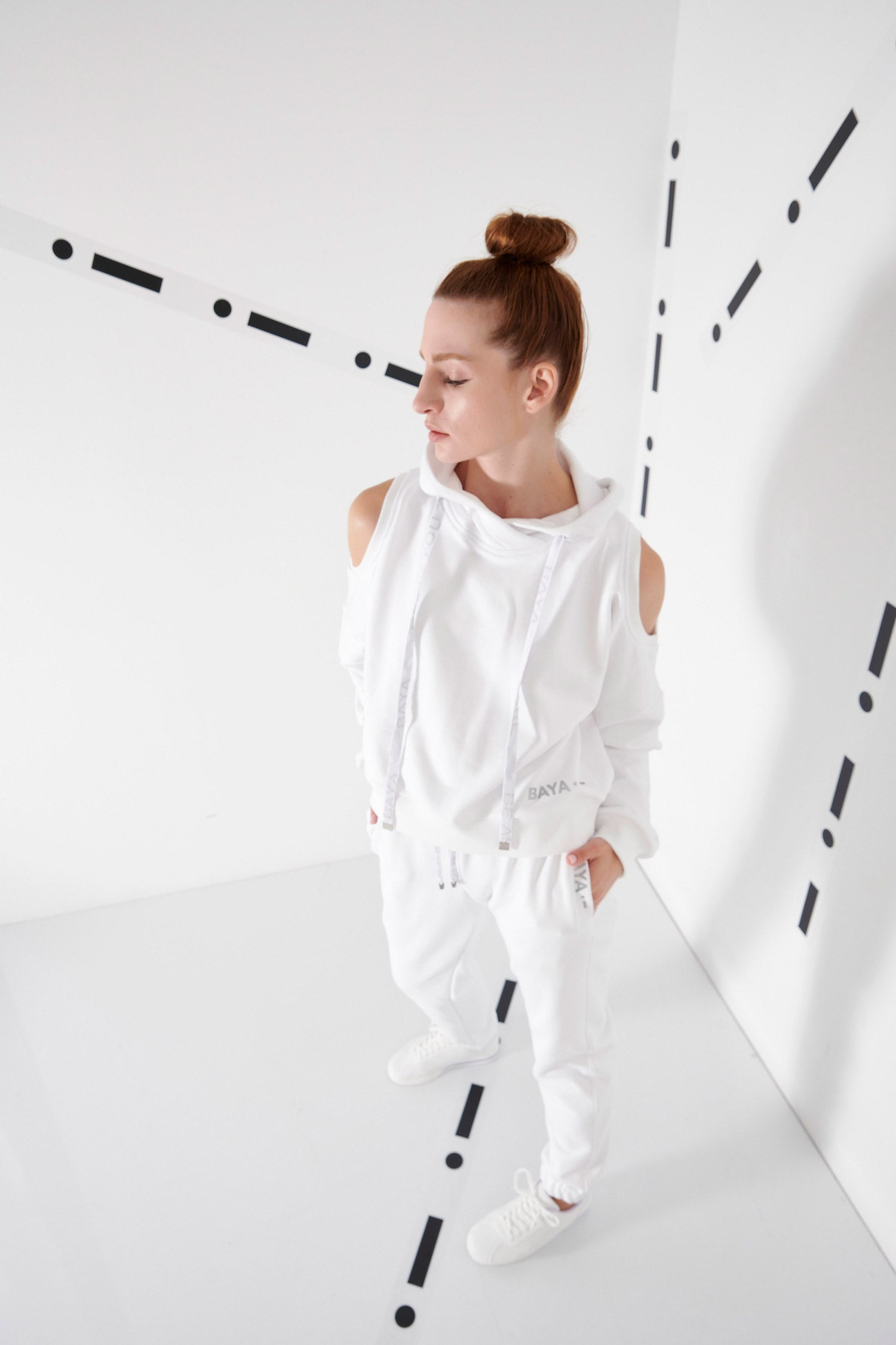 Sweater with shoulder cut out - White