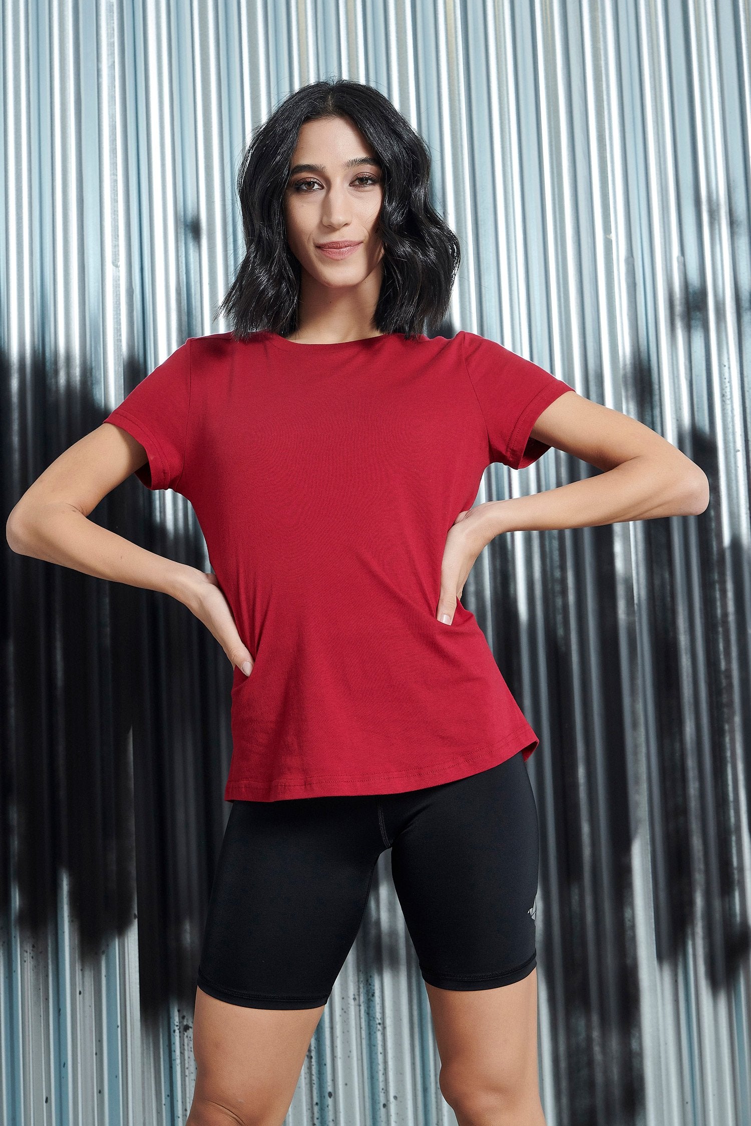 Αθλητικό T-shirt με τύπωμα στο πίσω μέρος | Mπορντώ